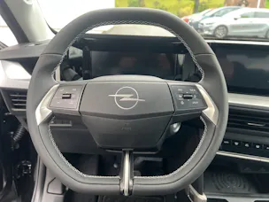 Opel Frontera 1.2 T HEV 145 GS