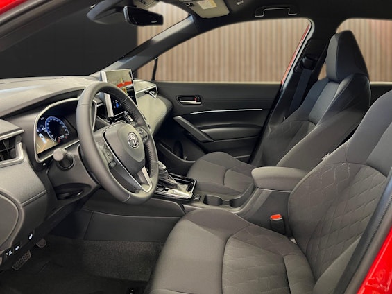 Vehicle image 10 Vehicle image 10