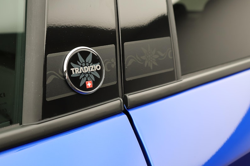 Vehicle image SUZUKI SWIFT