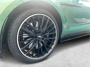 Vehicle image ASTON MARTIN DBX 707 4.0 V8 Bi-Turbo