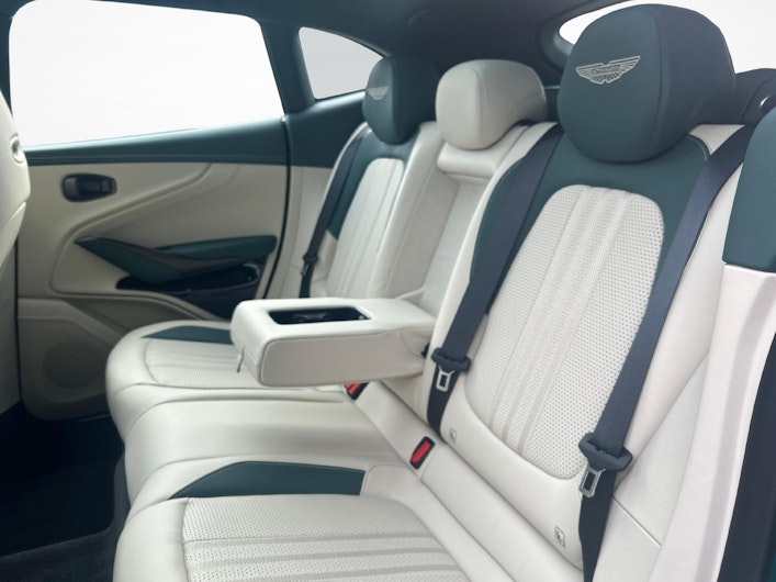 Vehicle image ASTON MARTIN DBX