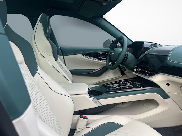 Vehicle image ASTON MARTIN DBX