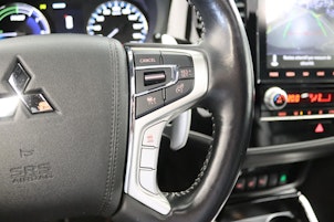 Vehicle image MITSUBISHI Outlander 2.4 PHEV Diamond+