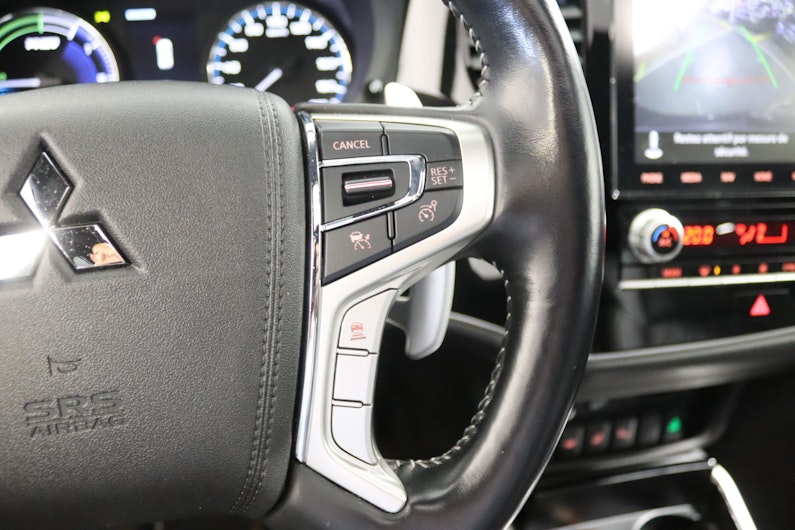 Vehicle image MITSUBISHI OUTLANDER