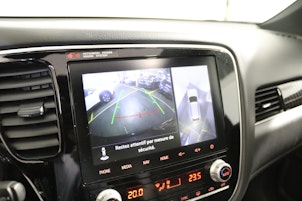 Vehicle image MITSUBISHI Outlander 2.4 PHEV Diamond+