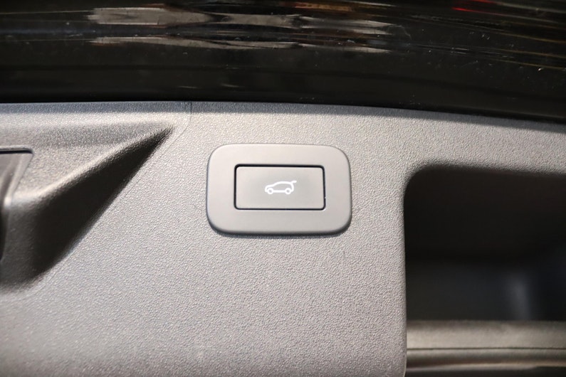 Vehicle image LAND ROVER DISCOVERY SPORT