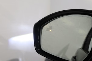 Vehicle image LAND ROVER Discovery Sport 2.0 SD4 200