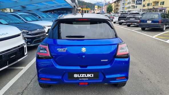 Vehicle image 4 Vehicle image 4