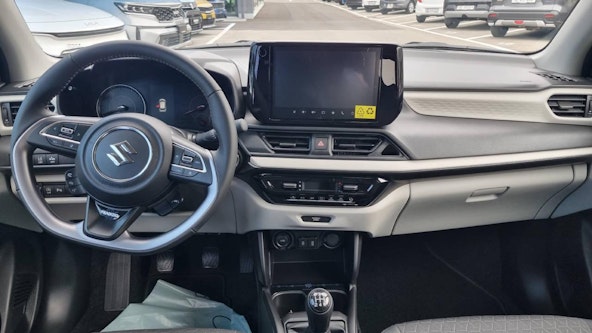 Vehicle image 8 Vehicle image 8