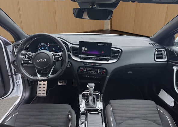 Vehicle image 9 Vehicle image 9