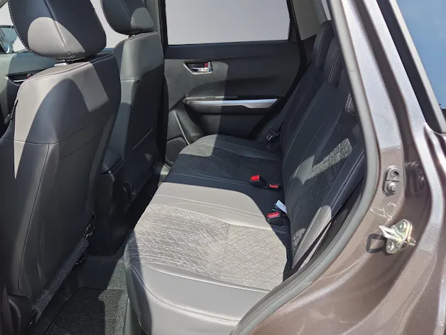 Suzuki Vitara 1.4 T Compact Top Hybrid 4x4
