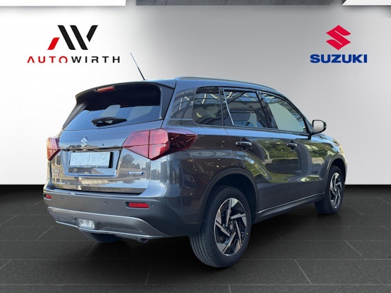 Vehicle image 4 Vehicle image 4