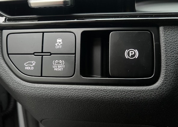 Vehicle image 16 Vehicle image 16