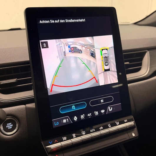 Vehicle image MITSUBISHI GRANDIS