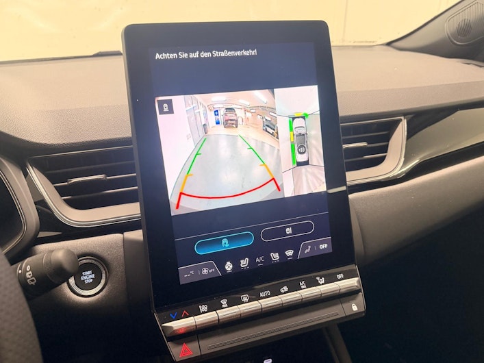 Vehicle image MITSUBISHI GRANDIS