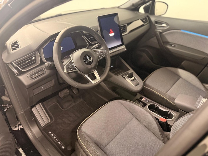 Vehicle image MITSUBISHI GRANDIS