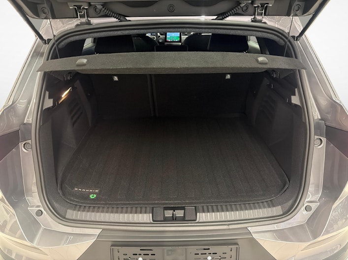 Vehicle image MITSUBISHI GRANDIS