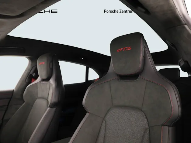 Porsche Taycan GTS Sport Turismo