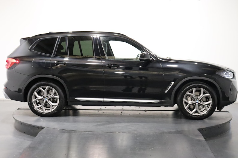 Vehicle image BMW X3