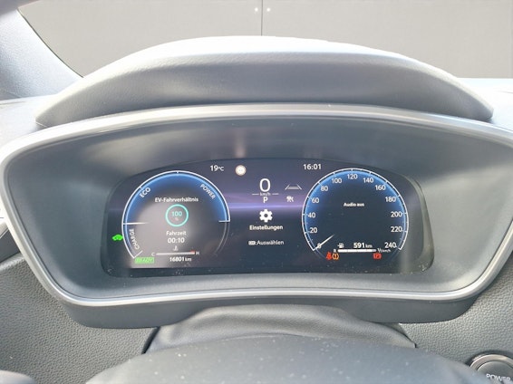 Vehicle image 14 Vehicle image 14