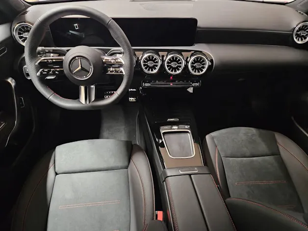 Mercedes-Benz A 250 e AMG Line EQ Star