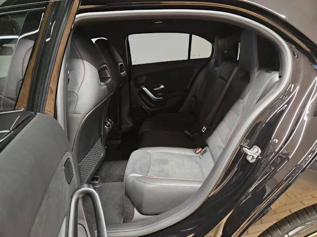 Mercedes-Benz A 250 e AMG Line EQ Star