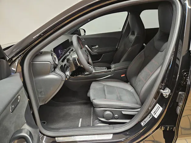 Mercedes-Benz A 250 e AMG Line EQ Star