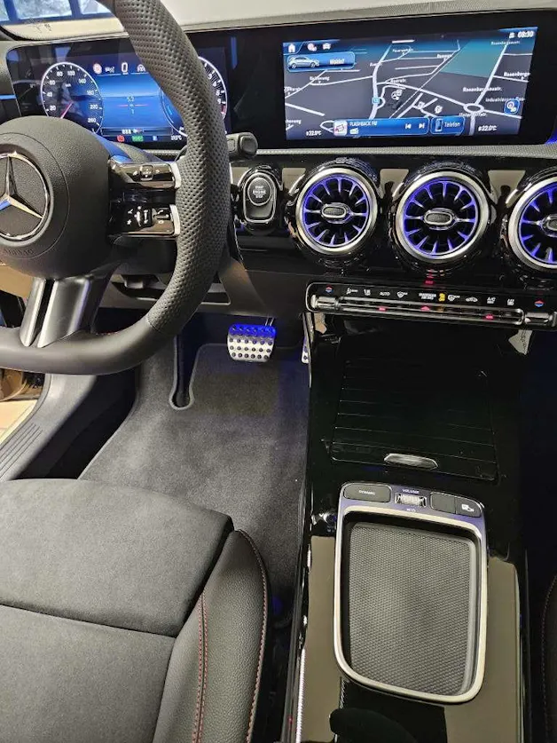 Mercedes-Benz A 250 e AMG Line EQ Star