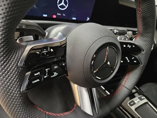 Mercedes-Benz A 250 e AMG Line EQ Star