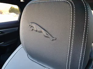 Jaguar F-Pace P250 R-Dynamic SE 4x4 (crochet)