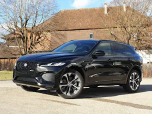 Jaguar F-Pace P250 R-Dynamic SE 4x4 (crochet)