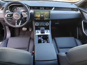 Jaguar F-Pace P250 R-Dynamic SE 4x4 (crochet)