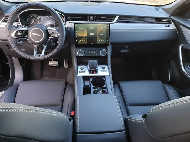 Jaguar F-Pace P250 R-Dynamic SE 4x4 (crochet)