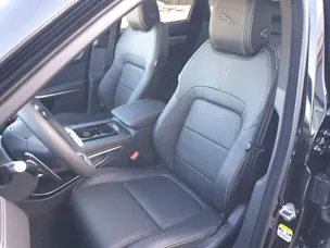 Jaguar F-Pace P250 R-Dynamic SE 4x4 (crochet)