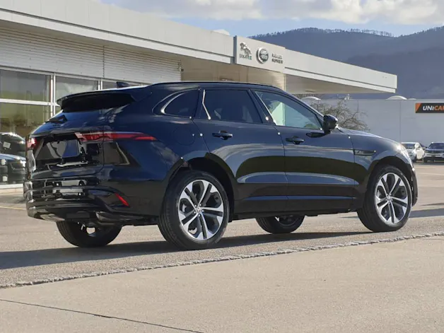 Jaguar F-Pace P250 R-Dynamic SE 4x4 (crochet)