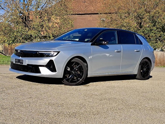 First vehicle image First vehicle image