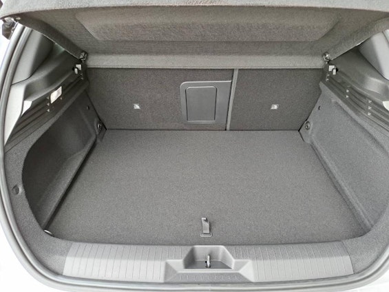 Vehicle image 10 Vehicle image 10