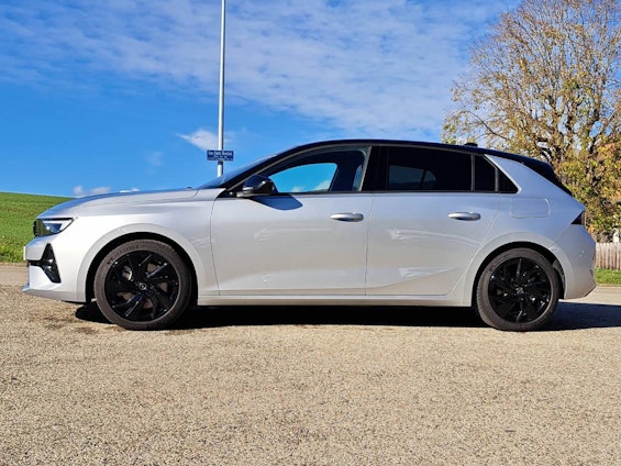 Vehicle image 4 Vehicle image 4