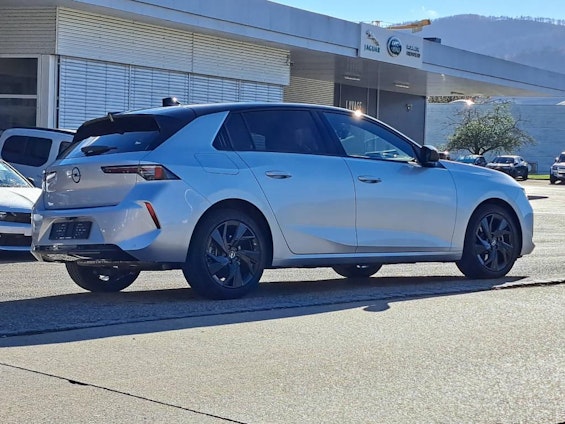 Vehicle image 5 Vehicle image 5