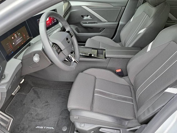 Vehicle image 8 Vehicle image 8