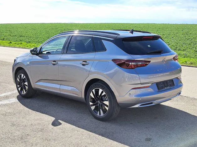 Opel Grandland 1.6 T PHEV 225cv Elegance