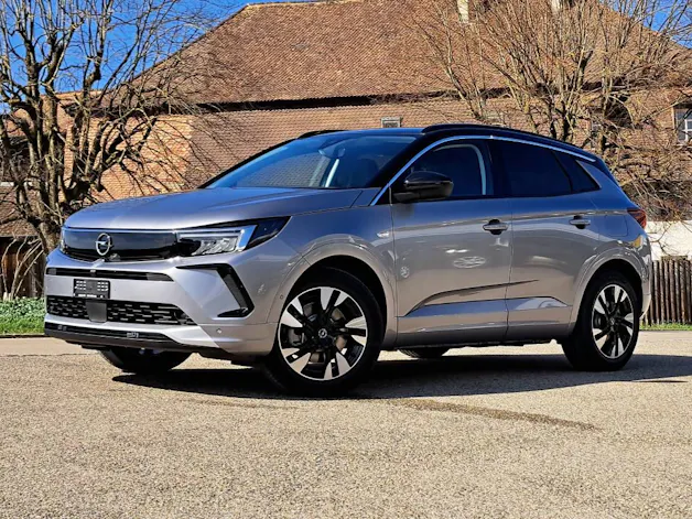 Opel Grandland 1.6 T PHEV 225cv Elegance