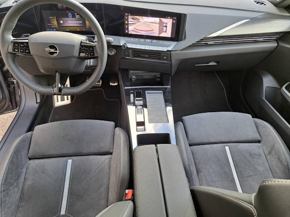 Vehicle image 10 Vehicle image 10