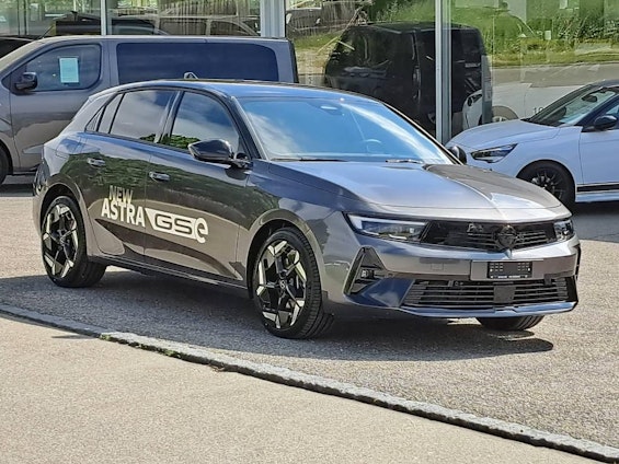 Vehicle image 3 Vehicle image 3