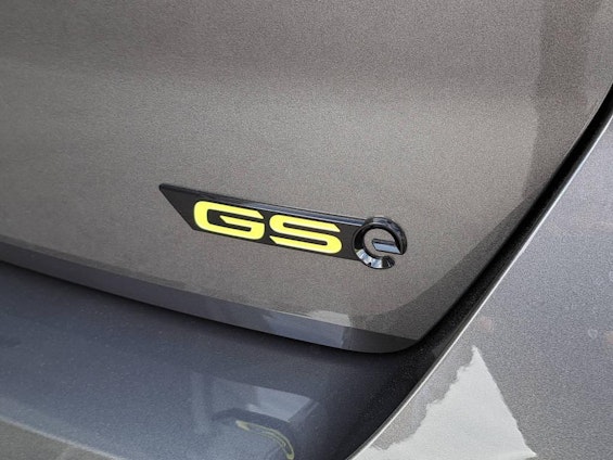 Vehicle image 12 Vehicle image 12