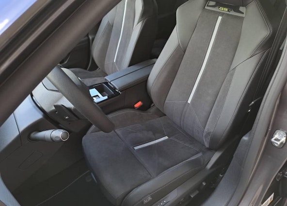 Vehicle image 8 Vehicle image 8