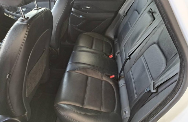 Vehicle image 9 Vehicle image 9