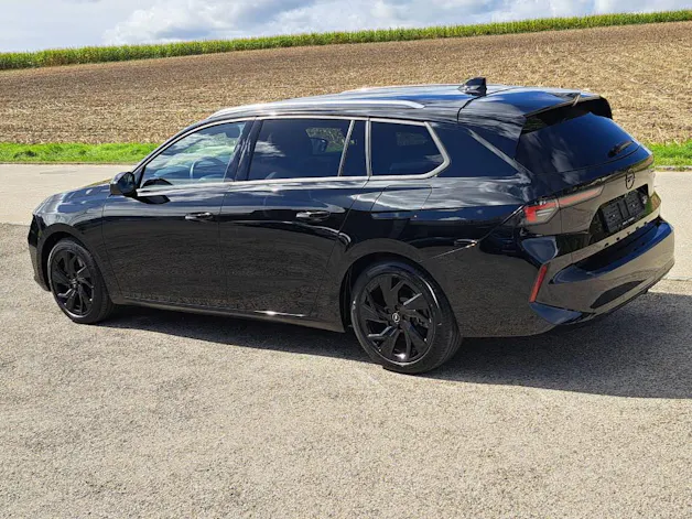 Opel Astra Sports Tourer 1.6 T PHEV 180cv Swiss Plus