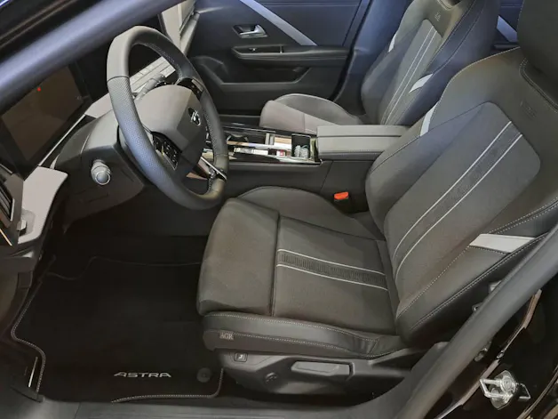 Opel Astra Sports Tourer 1.6 T PHEV 180cv Swiss Plus
