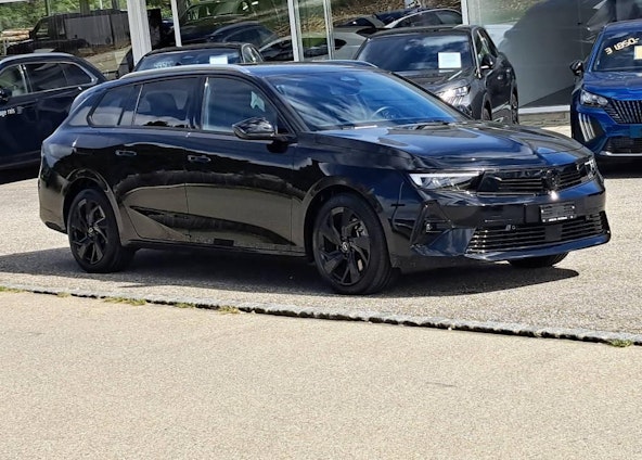 Vehicle image 3 Vehicle image 3